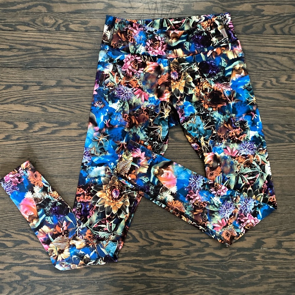 🧹 KOS USA bright multicolor yoga pants size small